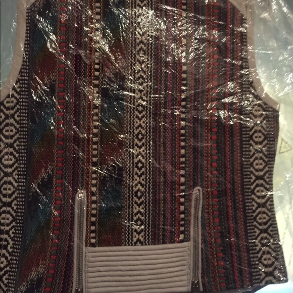 Maje Vest - Picture 2 of 3